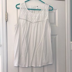 Old Navy lace detail tank